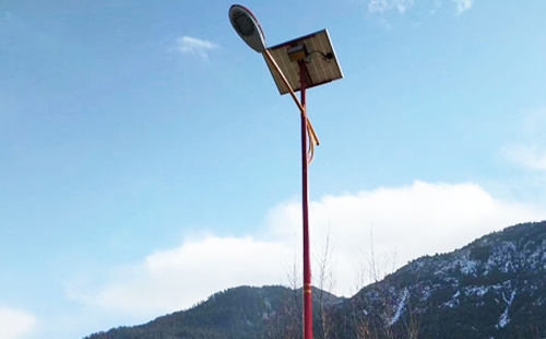 同心如何选择高质量的太阳能路灯材料：全方位指南