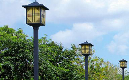 太阳能同心庭院灯怎么选亮度与续航更耐用